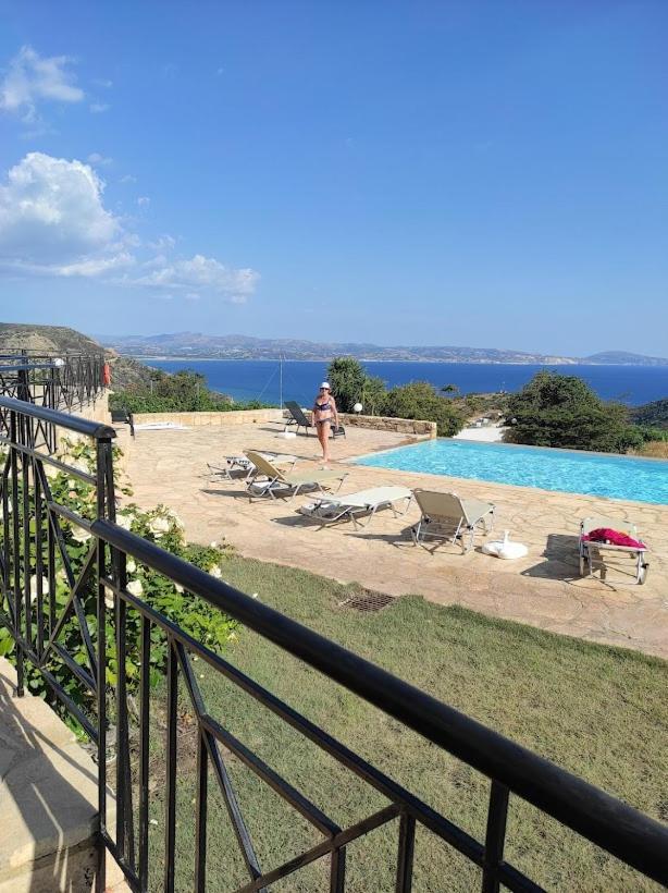 Island Villa アギア・ガリニ エクステリア 写真